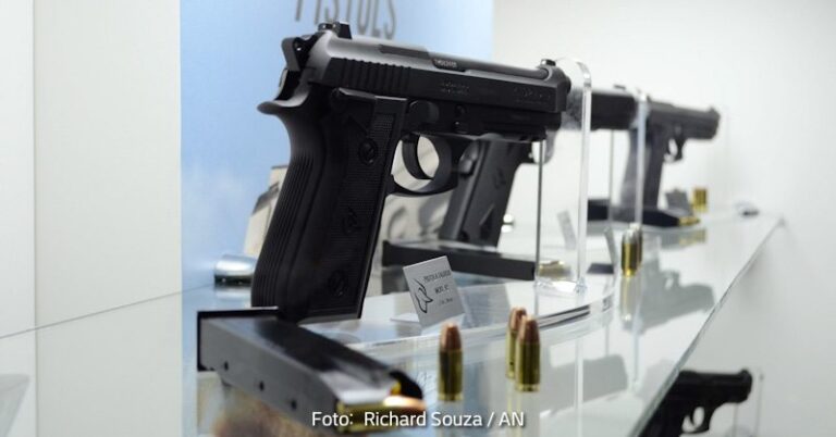 Pistolas e munição - armas