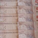 Dinheiro - 250 Reais - duzentos e cinquenta Reais