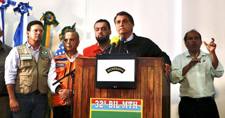 O Governador Cláudio Castro e o Presidente Jair Bolsonaro concedem entrevista coletiva - Petrópolis - RJ - 18-02-2022