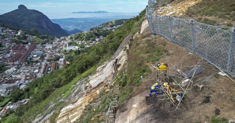Petrópolis - 13-02-2023 - Obras do Governo do Estado avançam em Petrópolis - Foto de Lucas Menezes - Governo do RJ