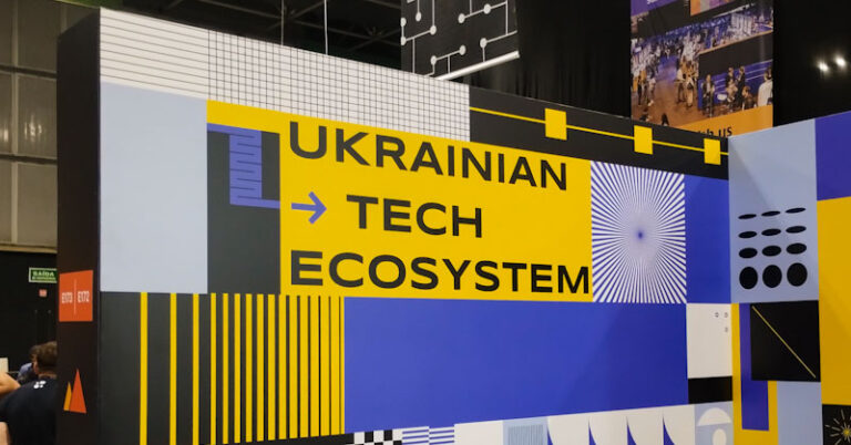 Stand da Ucrânia na Web Summit 2023