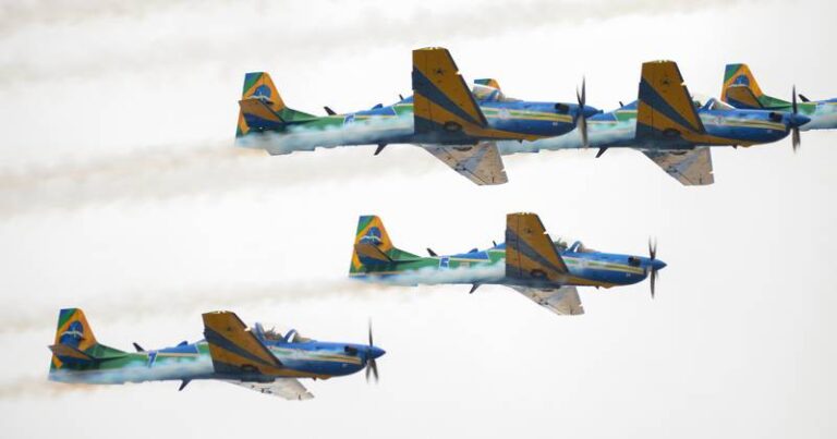 Esquadrilha da Fumaça - Esquadrão de Demonstração Aérea GE
