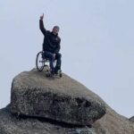 cadeirante no segundo pico mais alto da Serra do Mar