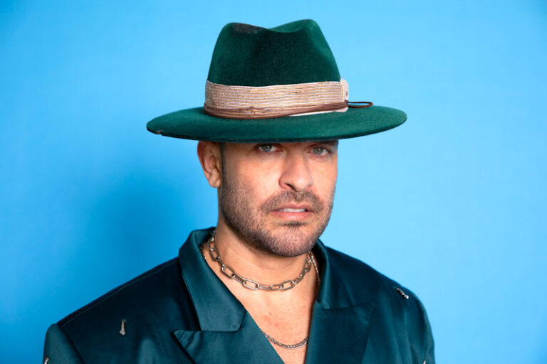 Cantor Diogo Nogueira fará show quarta-feira, na ABAV Expo 2023