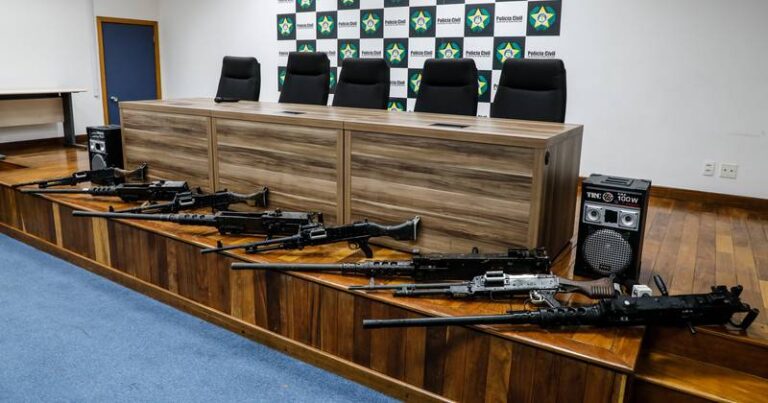 Armas furtadas do exército recuperadas no Rio de Janeiro