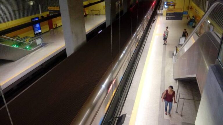 MetrôRio na estação Jardim Oceânico