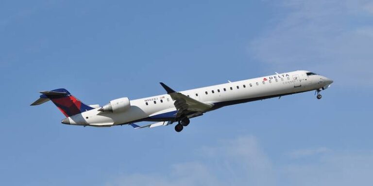 Bombardier CRJ-900 Delta Air Lines