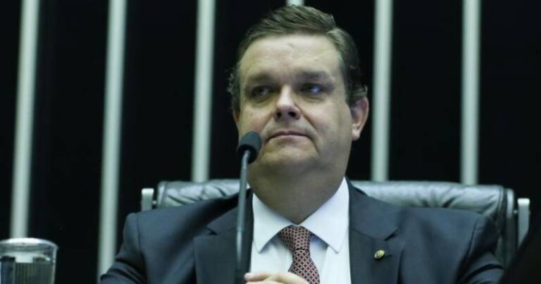 Dep Wolney Queiroz