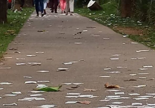 rua suja sujeira lixo