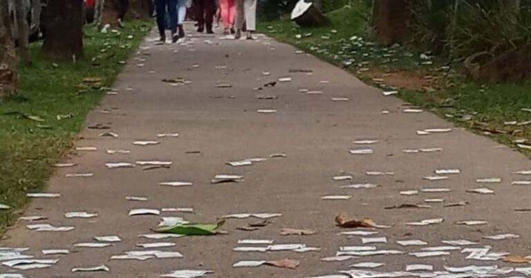 rua suja sujeira lixo