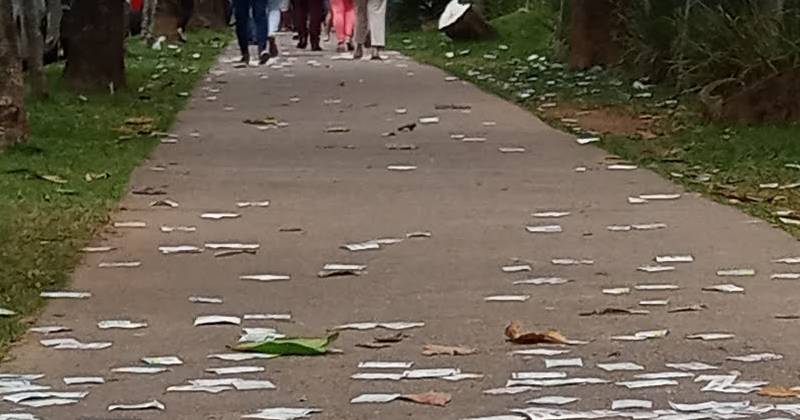 rua suja sujeira lixo