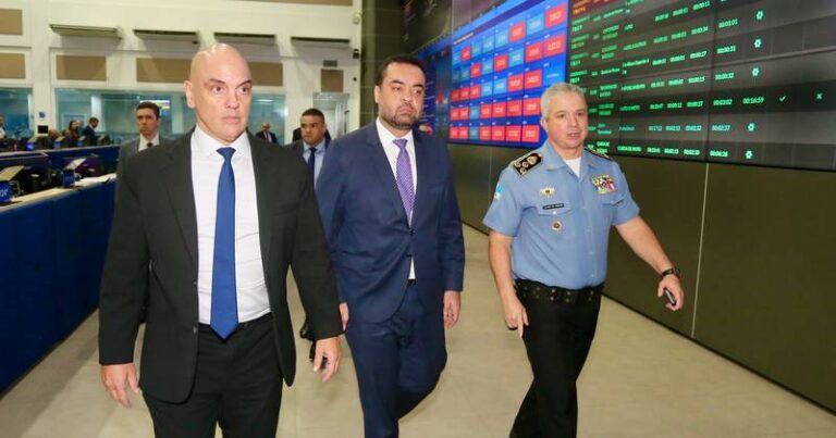 Alexandre de Moras e Cláudio Castro no CICC