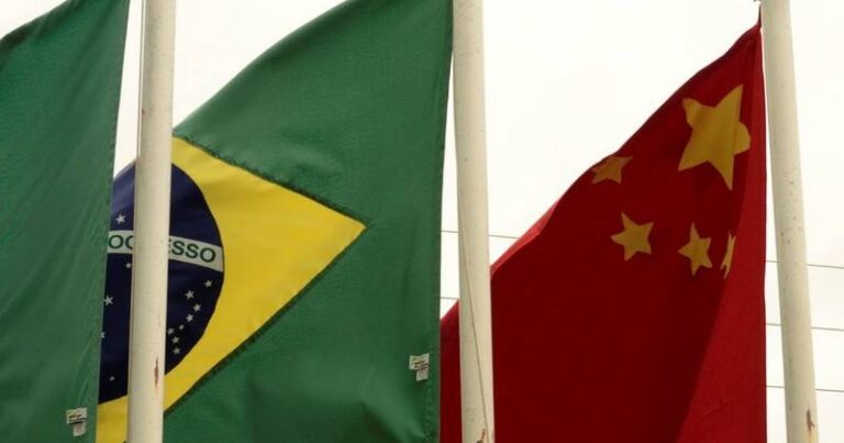 bandeiras do Brasil e da China